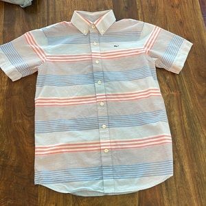 Vineyard vines short sleeve shirt boys size M